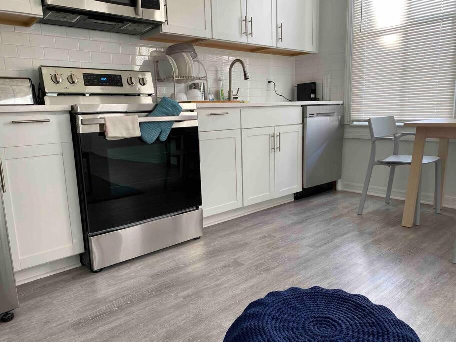 Chic Bungalow Apartment Steps From Armature Works & Downtown Riverwalk Tampa Extérieur photo