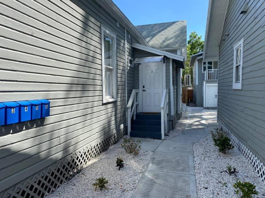 Chic Bungalow Apartment Steps From Armature Works & Downtown Riverwalk Tampa Extérieur photo